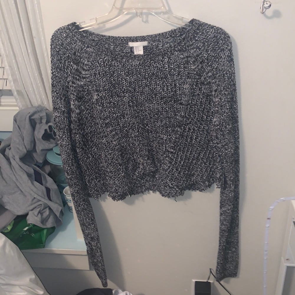 Cropped sweater